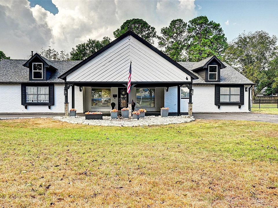 1st image of 6 Oak Hollow Cir