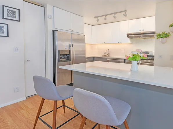 510 East 80th Street 7A image 3 of 7