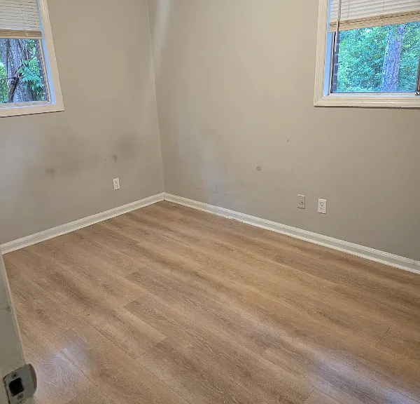 1215 Winifred Ln — Photo 15