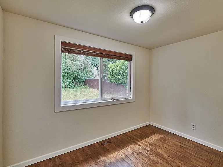 3823 145th Ave SE — Photo 9