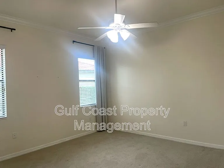 10485 Crooked Creek Dr — Photo 18