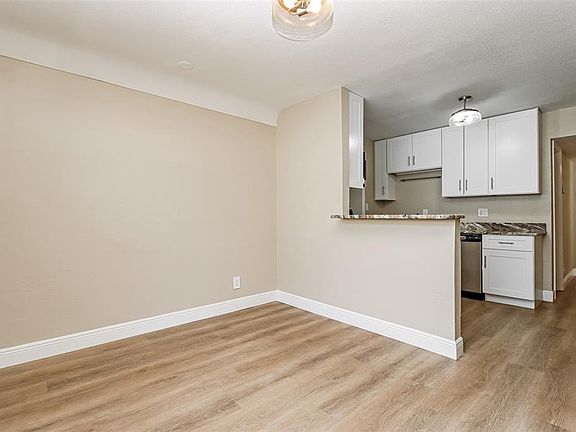 3rd image of 10293 SATSUMA ROAD