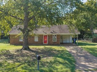5161 Crestwood Cv, Horn Lake, MS 38637