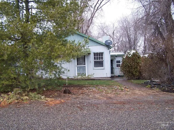 556 W 2nd Ave, Glenns Ferry, ID 83623
