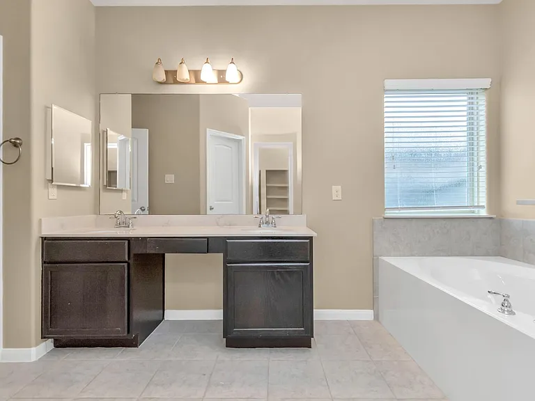 3734 E Briarlilly Park Cir — Photo 20