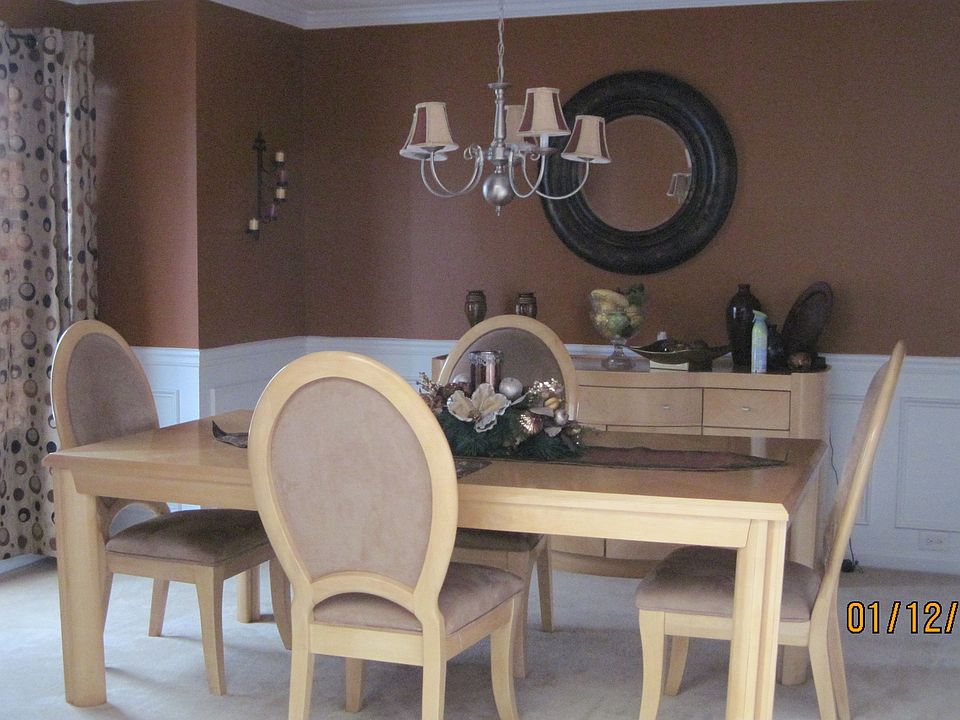 Formal Dining
