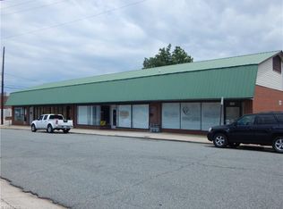 30 W 1st St, Lexington, NC 27292