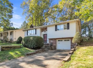 118 Wayne Ave, Zelienople, PA 16063