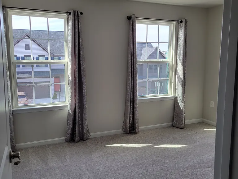 1009 Headquarters Way — Photo 25