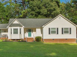 1516 Colston Xing, Zebulon, NC 27597