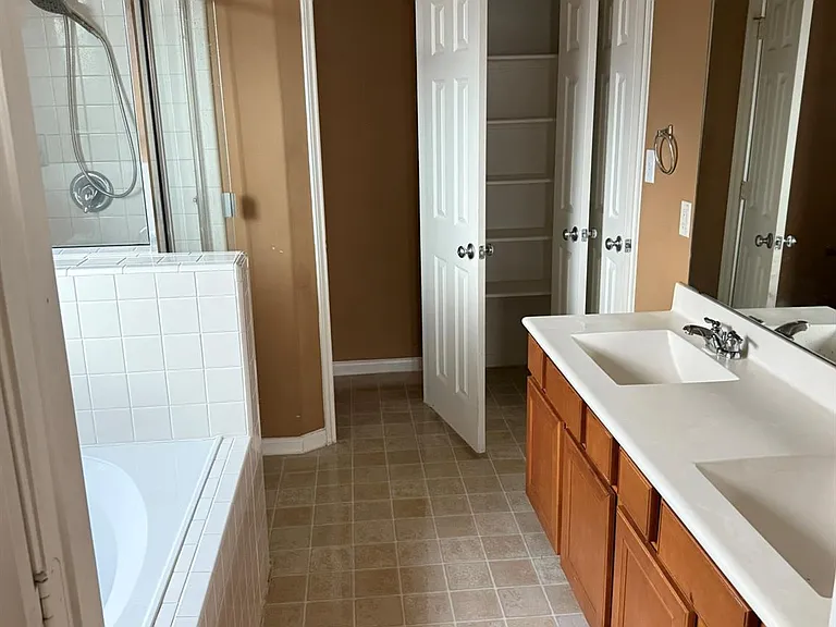 1818 Sonoma Breeze Dr — Photo 14