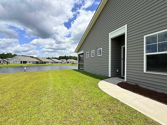 2nd image of 527 Courtridge Loop