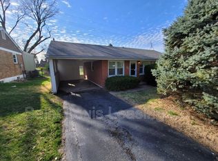 985 Saint Patrice Ln, Florissant, MO 63031