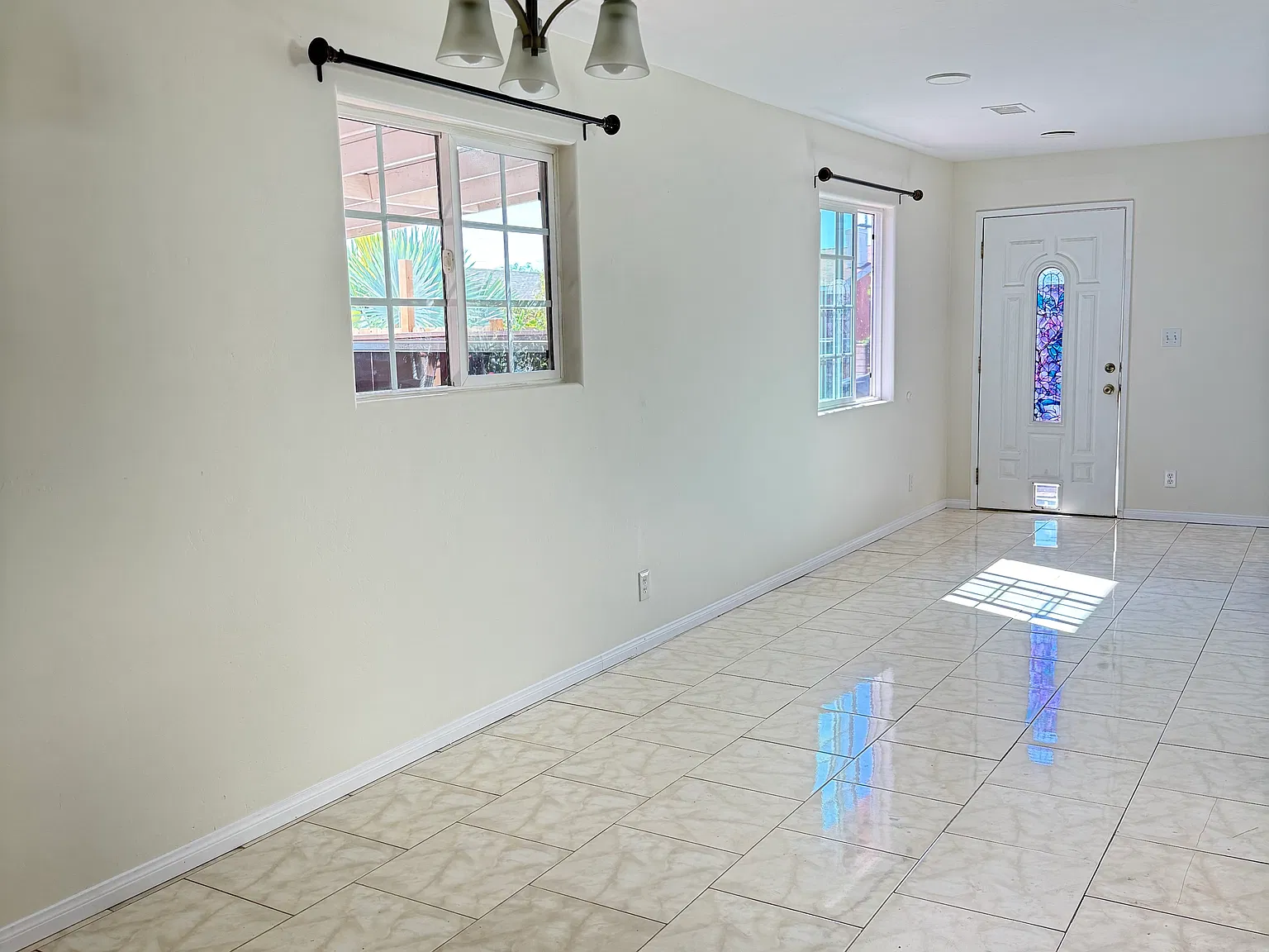 3 bed, $3,400 — Photo 3
