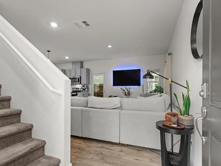 5256 S Molino Cir — Photo 3