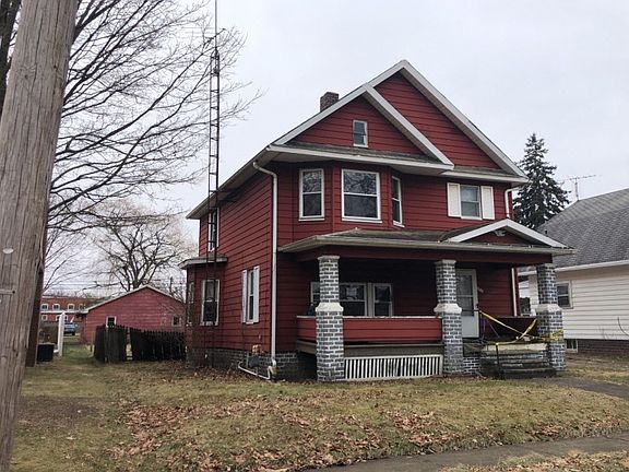 3rd image of 475 W Oregon Ave