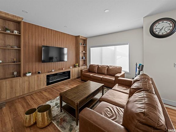 3rd image of 559 Kalra STREET