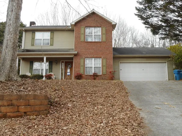 1728 7th Street Ln SE, Hickory, NC 28602