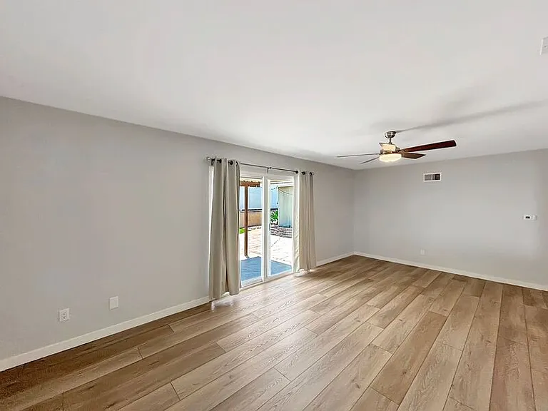 8775 Cairo Ct — Photo 6