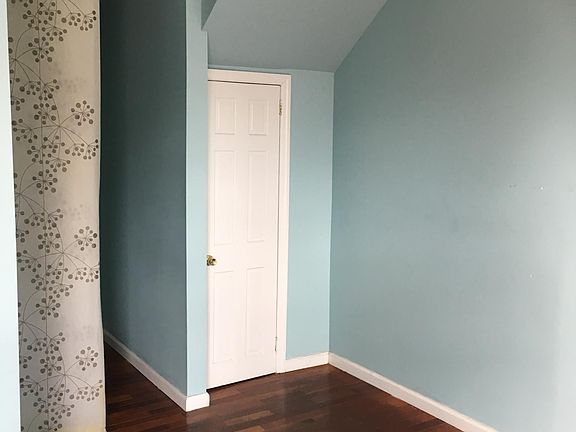 3rd image of 236 Clinton Ave #2