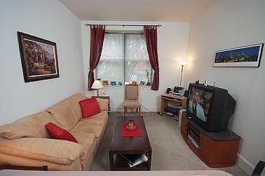 2nd image of 4254 Main St APT 4