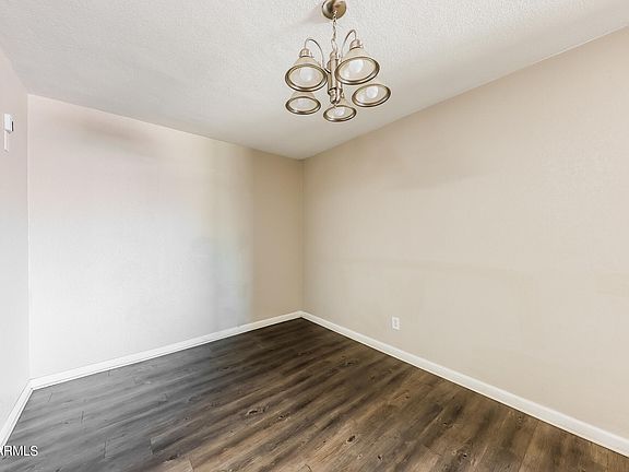 4th image of 3213 W MARYLAND Avenue