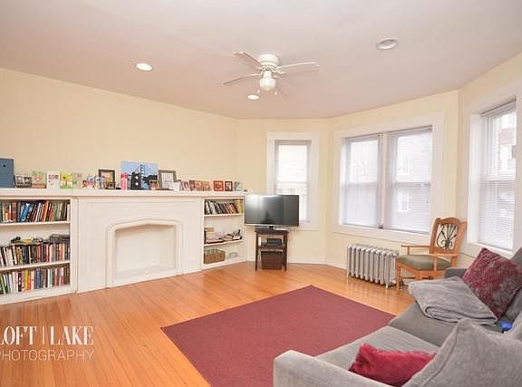 5th image of 3452 W Ainslie St #3