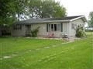 112 E Campbell St, Tennessee, IL 62374