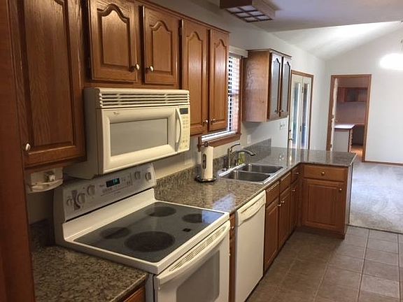 3rd image of 1208 S Lyndale St