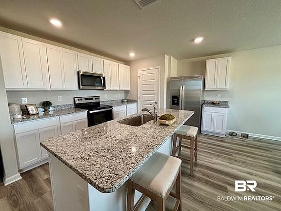 5th image of 8689 Sea Star Cir