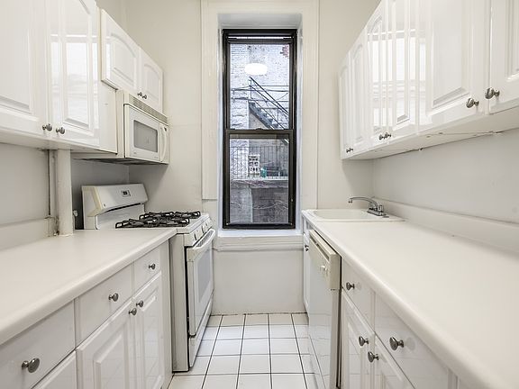 5th image of 189 Claremont Ave #2/1