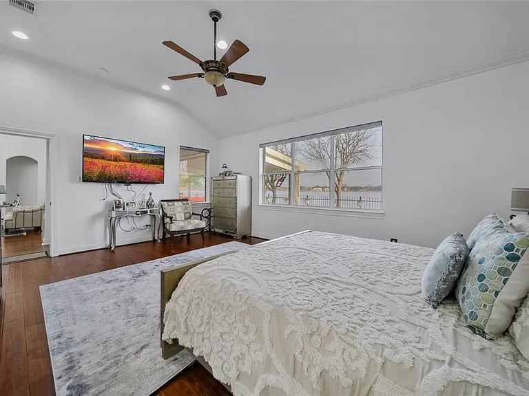 3831 Lakeridge Canyon Dr — Photo 23
