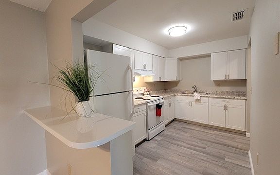 3rd image of 37 Deena Way #37