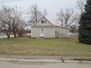 608 Strawberry St, Eddyville, IA 52553