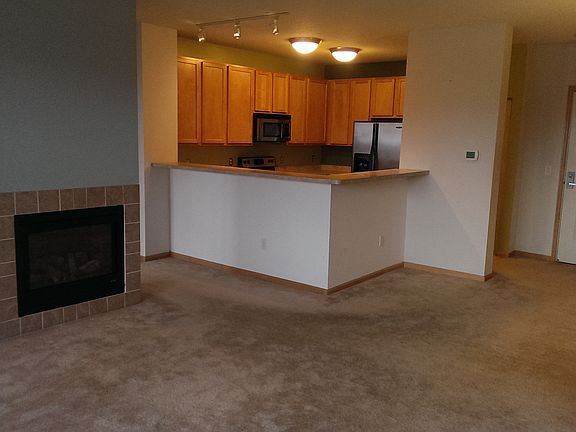 2nd image of 150 Burnsville Pkwy E #408