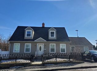 24 Marion Ave, Worcester, MA 01604