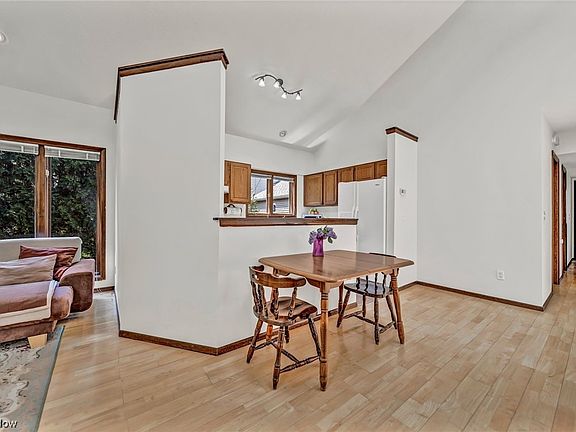 5th image of 1416 Edendale St #B-1