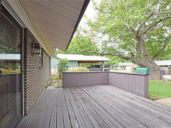 3rd image of 8303 Briarwood Ln
