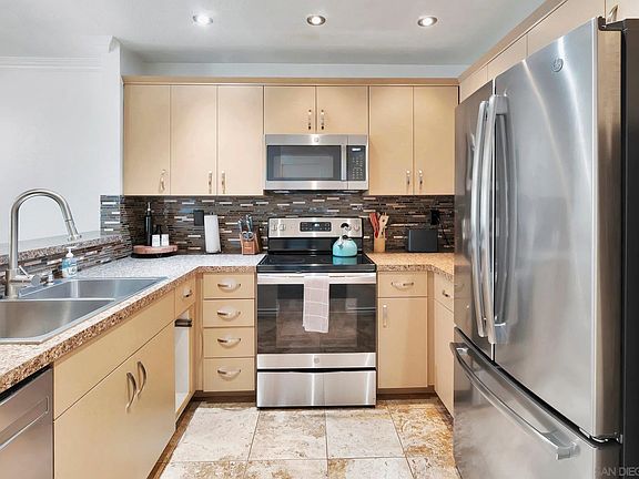 4th image of 5985 Dandridge Ln Unit 81