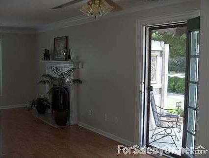 5th image of 6610 Steeplechase Dr NW