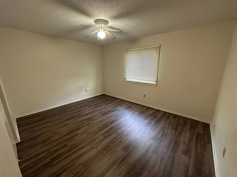 Wyandotte Ave 416 MLR — Photo 18