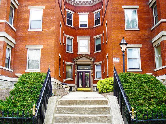 Building Exterior-Front