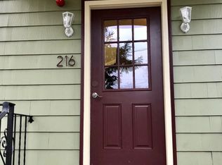 216 Lynn Fells Pkwy APT 4, Melrose, MA 02176