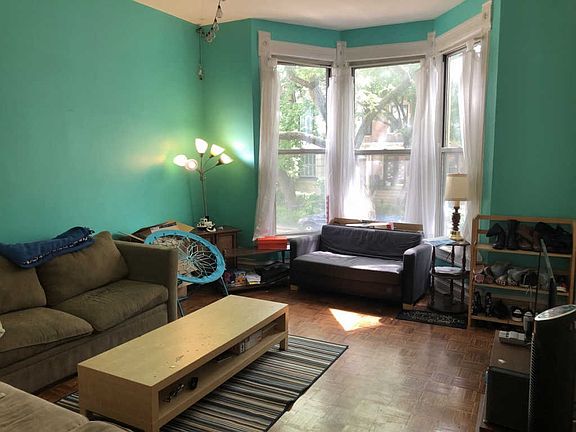 2nd image of 2738 N Wilton Ave #1