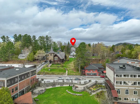 26 Maple St, Lake Placid, NY 12946