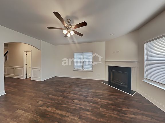 3rd image of 132 Leland Ln