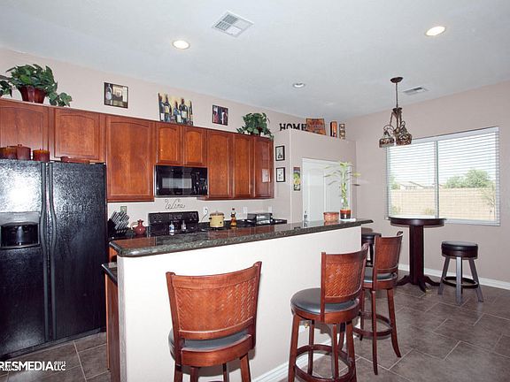 3rd image of 6516 S 50th Ln