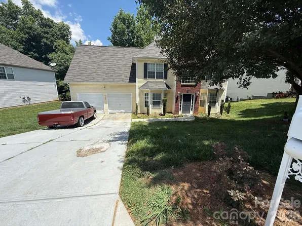 5102 Eagle Creek Dr, Charlotte, NC 28269