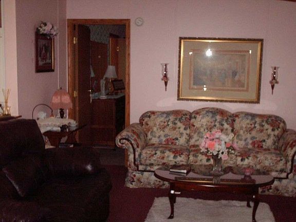 5th image of 55 114th Ln NE