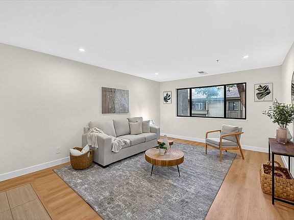 3rd image of 3715 Terstena Pl APT 204